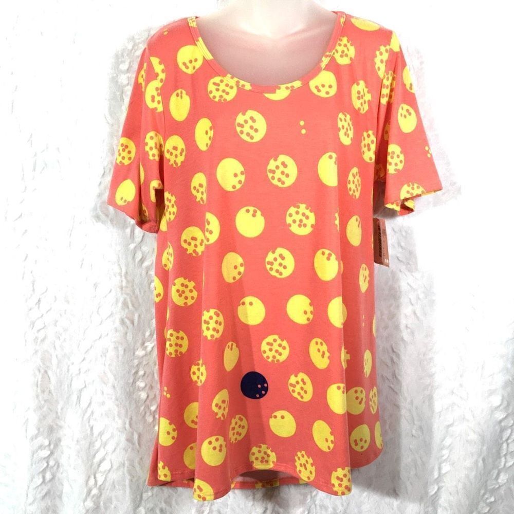 LulaRoe Women's Pullover With Circle Prints Half Sleeve Blouse Size L